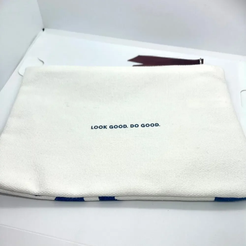 White and Blue Floral Cosmetics Makeup Bag